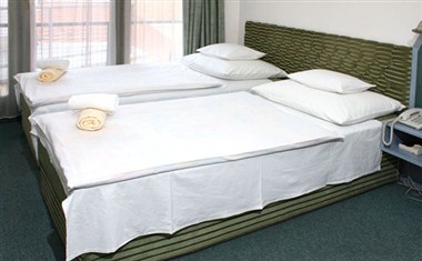 Pecs, HUにおけるKalvaria – Racz Hotel