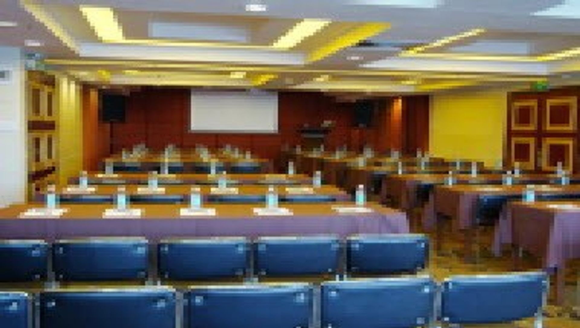 Grand Kingdom Hotel в Гуанчжоу, CN