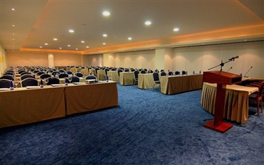 Serres, GR 的 Acropol Hotel