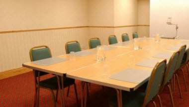 Martlets Hall ใน Burgess Hill, GB1