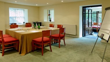 Lake Of Menteith Hotel в Aberfoyle, GB2