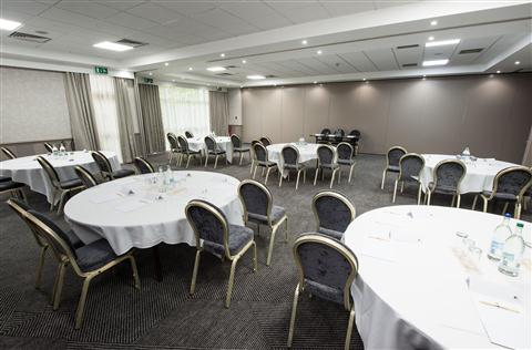 DoubleTree by Hilton Glasgow Strathclyde в Bellshill, GB2
