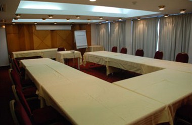 Ambassadors Hotel в Tunis, TN