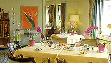 Landhaus-Hotel в Neuss, DE