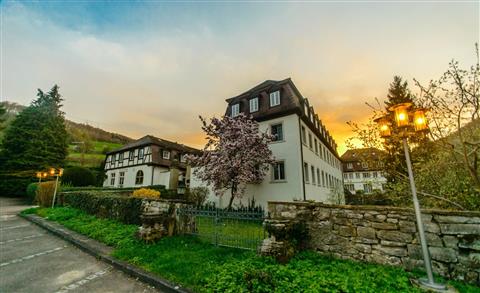 Hotel Restaurant Schloss Dottingen в Braunsbach, DE