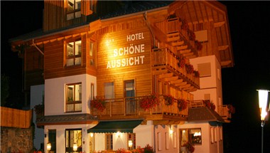 Hotel Schone Aussicht Hollbruck ใน Kartitsch, AT
