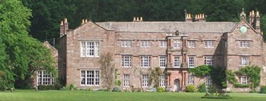 Browsholme Hall & The Tithe Barn в Clitheroe, GB1