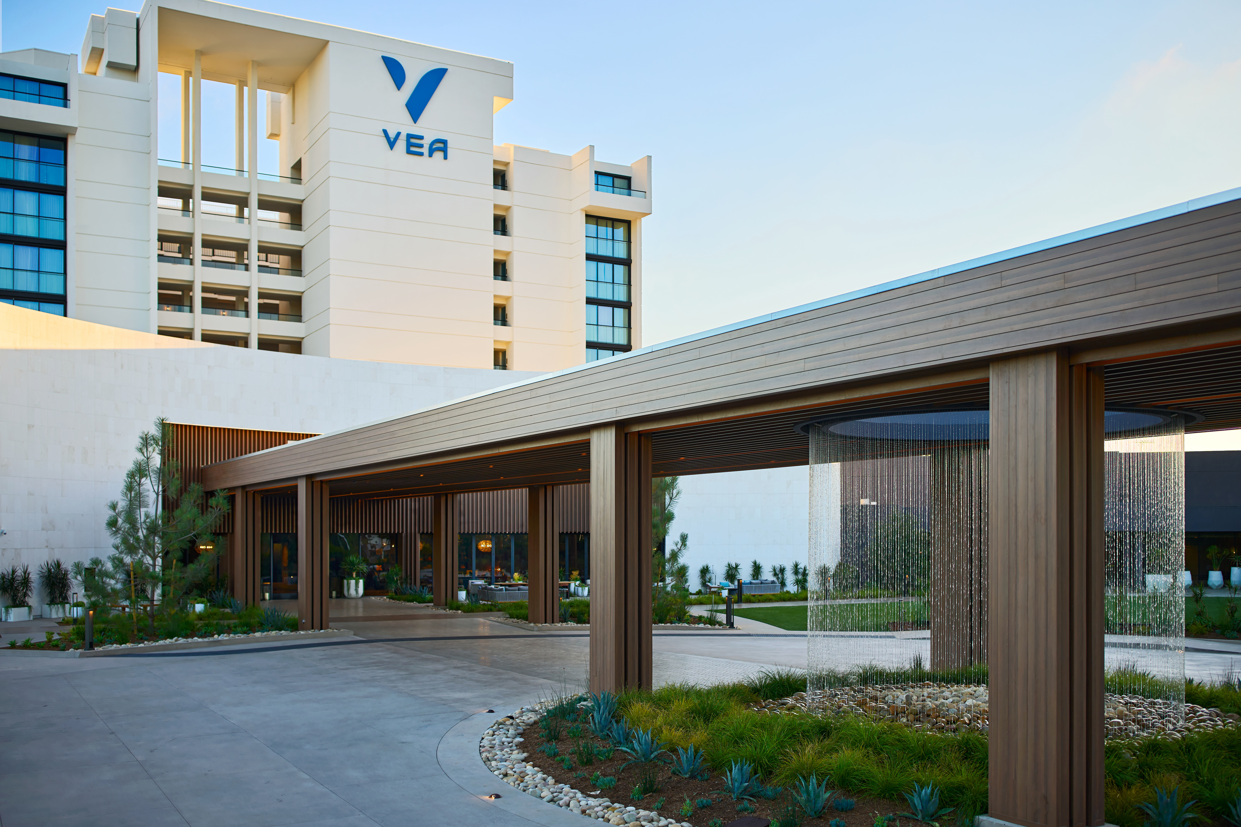 VEA Newport Beach, a Marriott Resort & Spa, photo 3